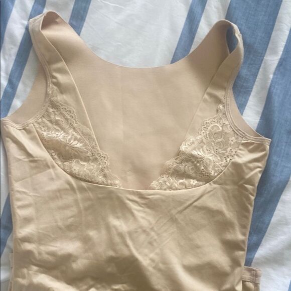 Elegant maiden form, Cream Shapewear Slip - Picture 3 of 4